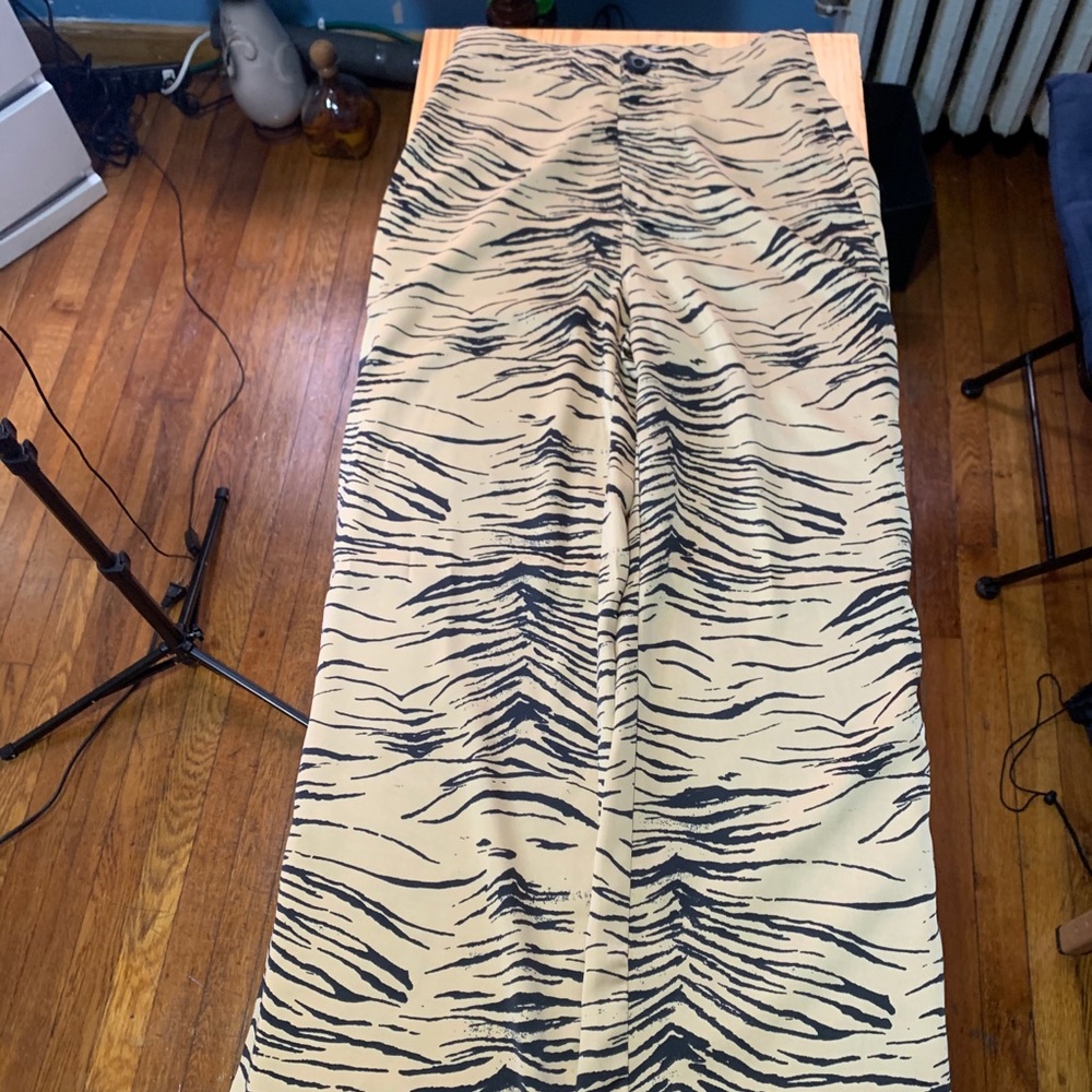 Wide pants